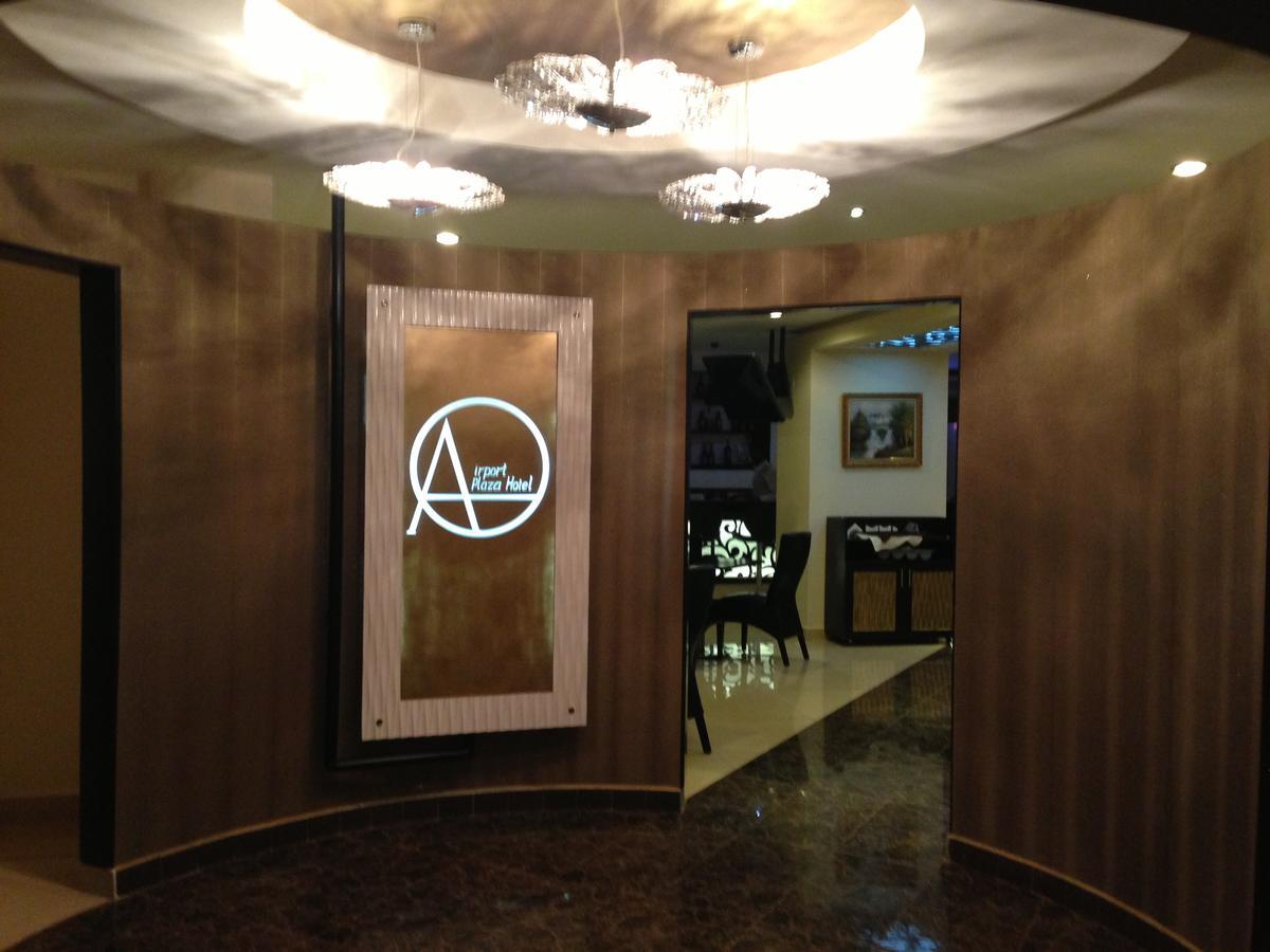 Airport Plaza Hotel Djoeba Buitenkant foto